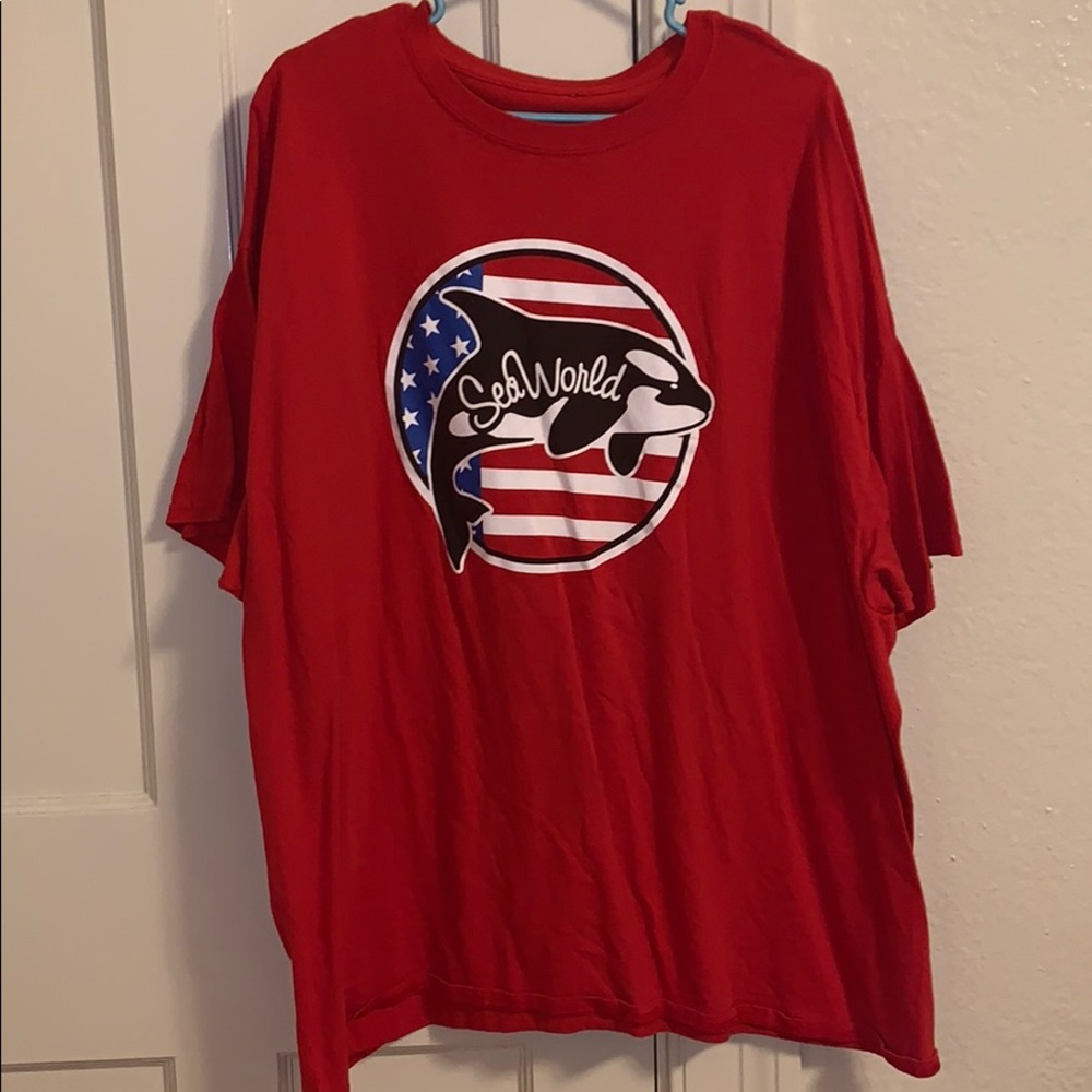 Sea world shirt